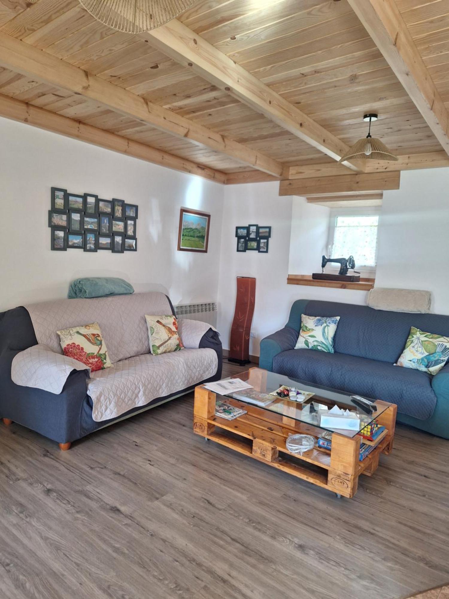 Holiday home Turismo En Babia Bajo Nidos San Emiliano